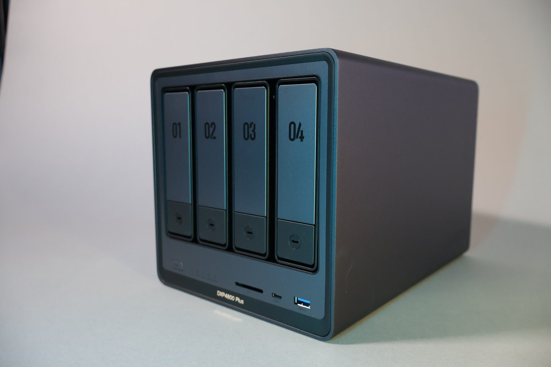 UGreen NASync DXP4800 Plus Review